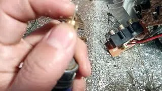 Как вытащить обломок RCA разьема из гнезда !