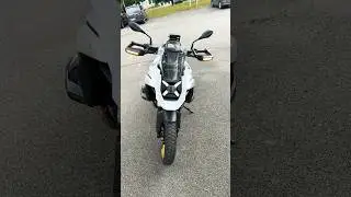 BMW GS 1300 - Front light & Hazard Lights - #bmwmotorrad