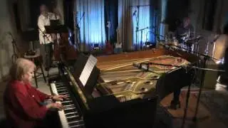 Beegie Adair performs the Japanese pop classic, Sweet Memories
