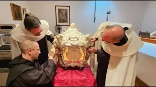 Experts stunned after corpse of medieval Catholic saint is uncovered, found in remarkable condition