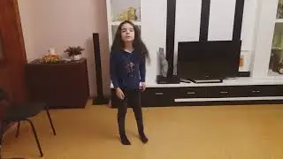 Танец под песню 