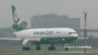 EVA AIR CARGO MD-11F B-16112@TPE-with ATC