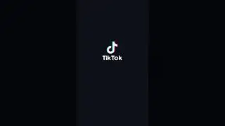 засветила трусики