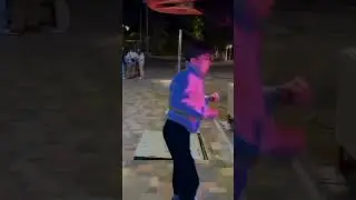 quand quelqu'un s'approche trop de ma copine 😏