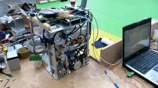 Premier ramassage de mais du Robot Chomp - ESEO - EUROBOT 2010