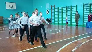 28 февраля 2023 г. 7б. Смотр строя и песни.