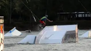 Langenfeld locals: First Hits on the New Felix Georgii siganture obstacle - wakeboarding -