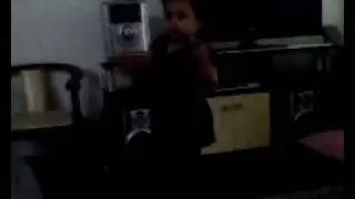 nina dançando.avi