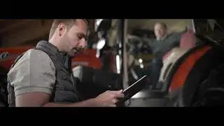 CASE IH Optum CVXDRIVE trailer  IOO HQ