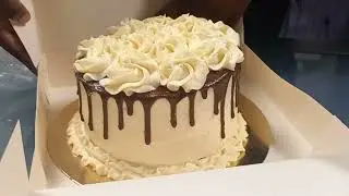 Un très beau gâteau nous est arrivé par surprise au bureau
