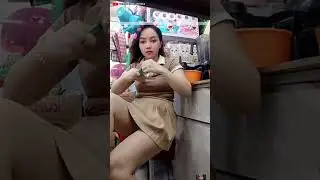 Bigo live hot duduk sambil pakai bedak 