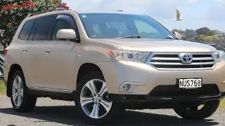 How to replace windshield wipers on a 2012 Toyota Highlander