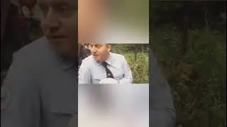 Володя кушает 