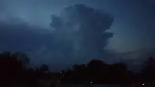 Weird lightning with no thunder 