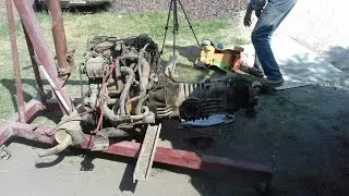 VW Kombi #4 (How to Remove the AP1800 Engine)