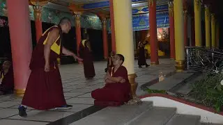 ༄།གསང་ཆེན་དཔལ་ལྡན་སྨད་རྒྱུད་གྲྭ་ཚང་གི་རྒྱུད་ཀྱི་ཊཱི་ཀྐའིདགུང་ཆོས་སྐབས་དང་པོའི་བརྙན་ཐུང་།