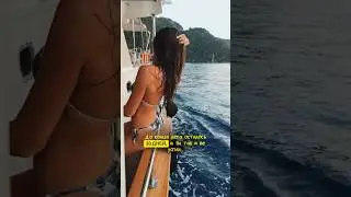 …нанять нейросети в качестве SMM щиков, пока наслаждаешься августом. Пиши в инст слово КРЕСЛО