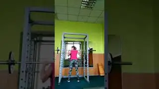 Приседания со штангой