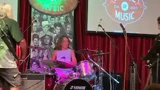 Drum solo & Moby Dick ending (Led Zeppelin cover)
