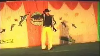 SITE clg Frshers party solo dance 1st year (2007).wmv