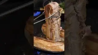 두툼한 통삼겹 수육│Korean braised whole pork belly