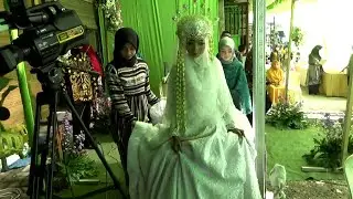 SUNGGUH SENANGNYA PENGANTIN BARU, MALAM PERTAMA OH MALU- MALU - LAGU PANTUN PENGANTIN BARU