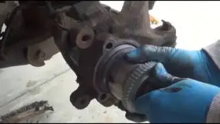 1999 Jeep Grand Cherokee Laredo: Axles/CV Joints & Wheel Bearings