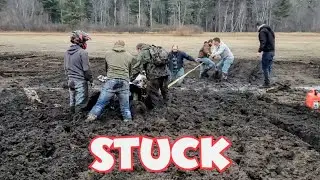 Mudding Honda Three Wheelers - These ATCs were build to get buried in mud