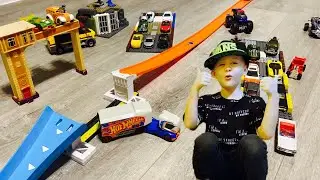 Машинки Хот Вилс и гоночный трек для детей. Кто выиграет заезд hot wheels машинки