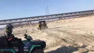 Yamaha YXZ 1000r Vs Can Am X3
