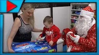 Распаковка подарков от Дед Мороза на Новый год Unpacking gifts from Santa Claus for the New Year