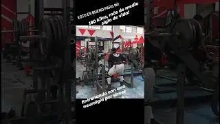 185kg-sentadilla,Mi abuelo entrenando! #squatsworkout #respect #noexcuses #squats