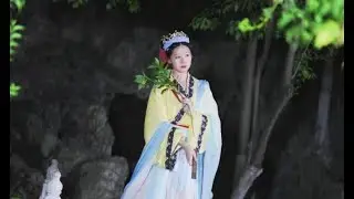 【yushi雨诗】Chinese Culture: Goddess of the Moon 中秋 Worship the moon 拜月 - 嫦娥执桂图