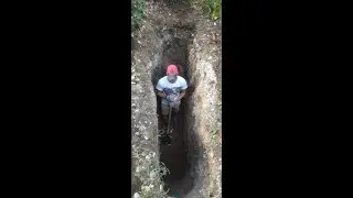 МОЛОТ. Копка траншеи... ЖЕСТЬ