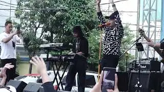 ALDIV perform at SMAN 57 Jakarta 