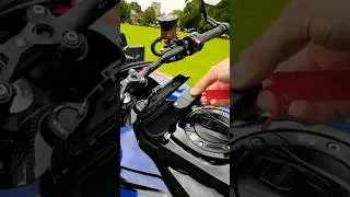 BMW M1000XR - INGENIOUS KEY CUBBYHOLE! #bmwmotorrad