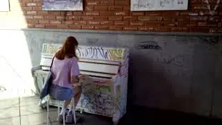 Йошкар-Ола, народное пианино (1)