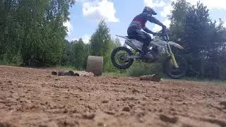 Прыжок через бревно