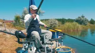 Ловля плотвы с большой глубины на штекерное удилище.