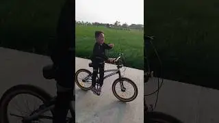 ada aja kelakuan si bocil #shortvideo #narifchanel #subscribe #sepedabmx #shorts #short #bmx