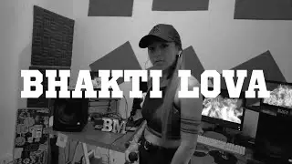 BHAKTI LOVA/ DE FRENTE/ CLIPSHOW