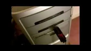 Start Ubuntu Linux 12.04 LTS Operating System from USB Flash Drive HP a1720n Desktop PC
