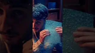 Crinkly Bubble Wrap Popping 