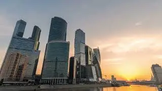职场晋升：树立个人品牌形象；提升收入：投资自我教育与培训；有效社交：利用社交媒体拓展人脉：职场达人20240901