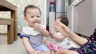 小雪一人帶倆娃，韓國老公卻蒙頭大睡，韓國公公發現後，直接火了【韓國媳婦和小雪】