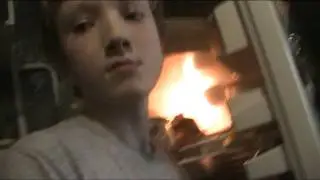 НОВЫЙ ЧЕЛЕДЖ НЕВОЛЯШКА ПРИДУМАЛИ И Я УДАРИЛСЯ+ЧЕЛЕНДЖ 24 ЧАСА ПОД КРОВАТЬЮ