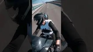 Не валит байк на заднее - Бери двойку 👧🚀 Для поиска лонгслива на вб пиши VVS