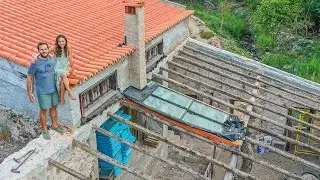 SHOCKING ROOF DEMOLITION TIMELAPSE. Renovating a ruin in Portugal.