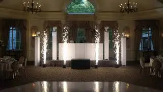 Lighting: Intelligent Lights (Light Show) | Barr Entertainment