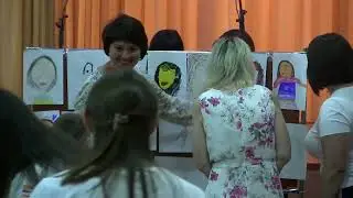 З Днем сім'ї  вітає 1-М клас